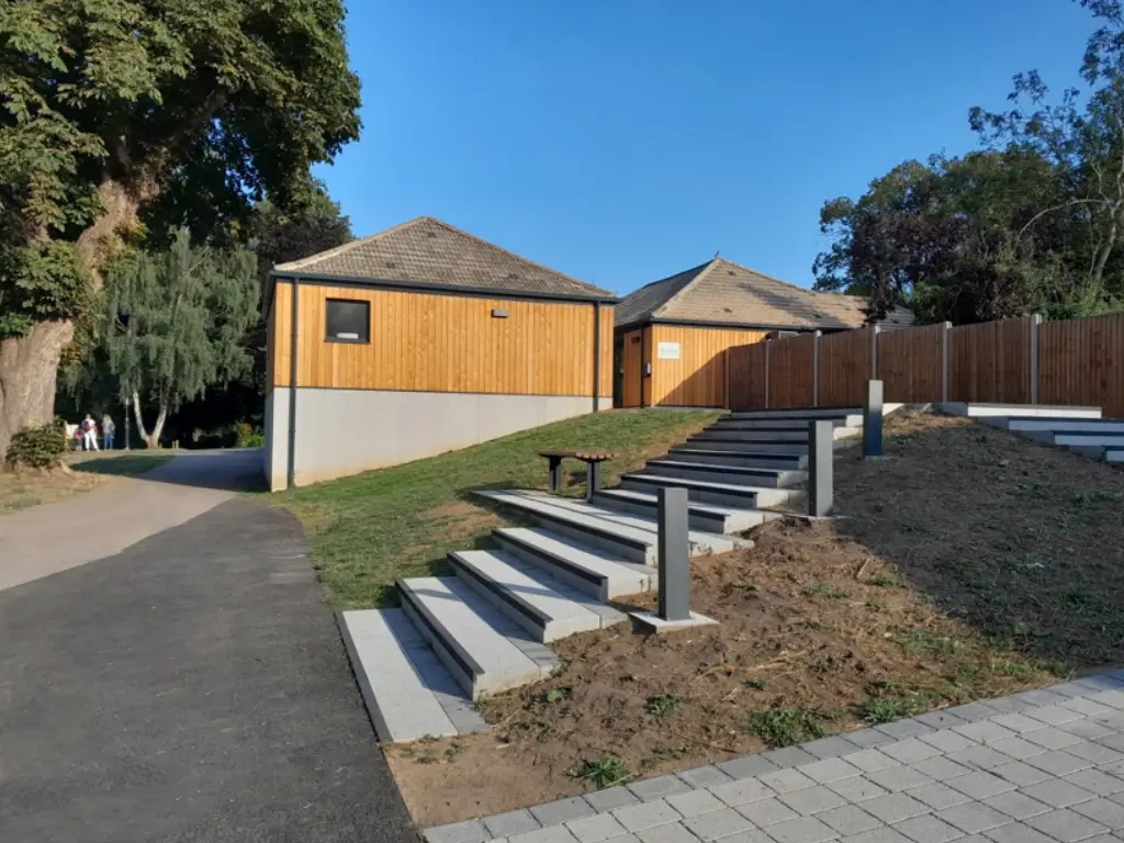 A photo of the new toilet building and landscaping.